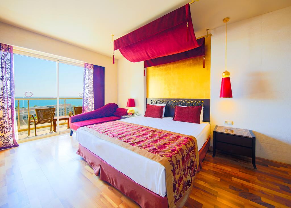 Horus Paradise Resort