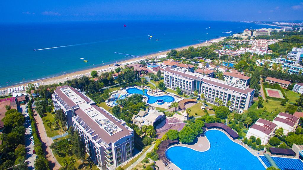 Horus Paradise Resort Side